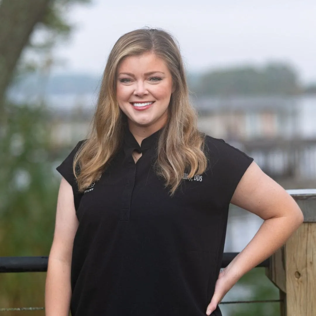 Portrait of Dr Carlee Gilley